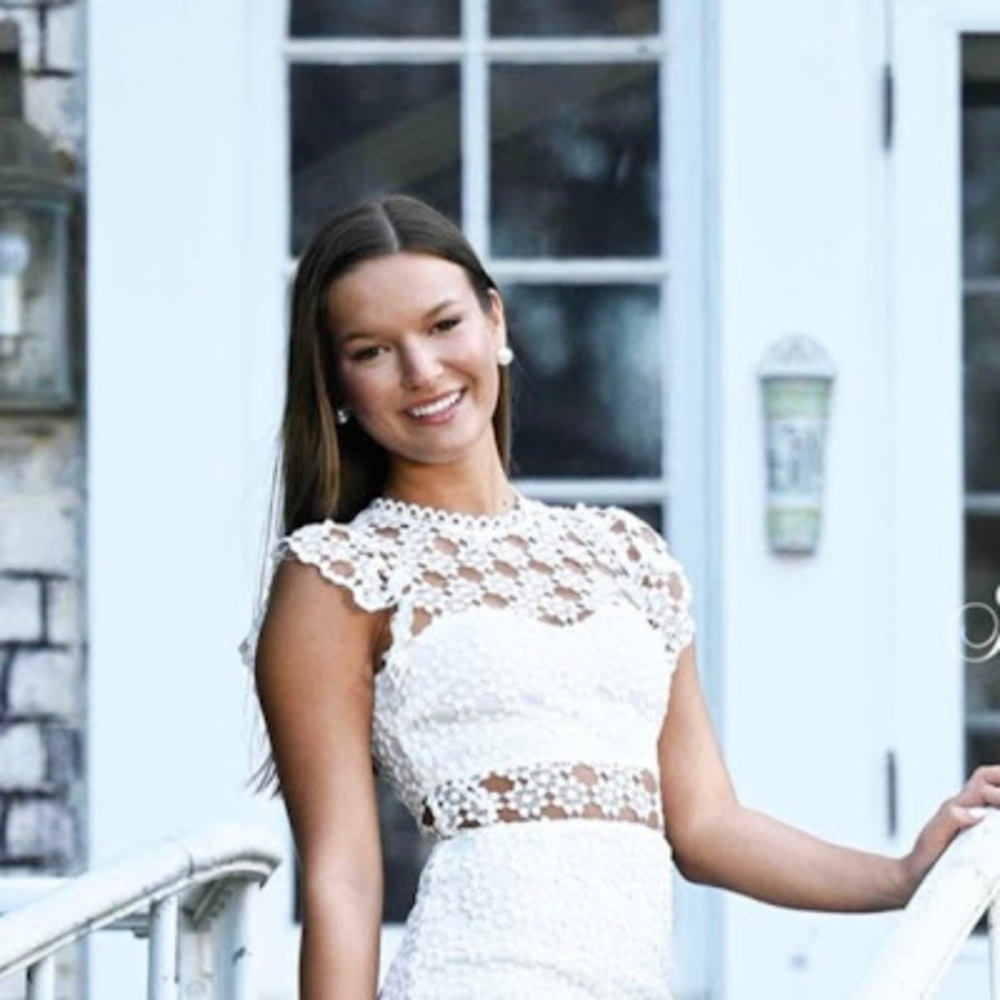 Meet your Posher, Jillian